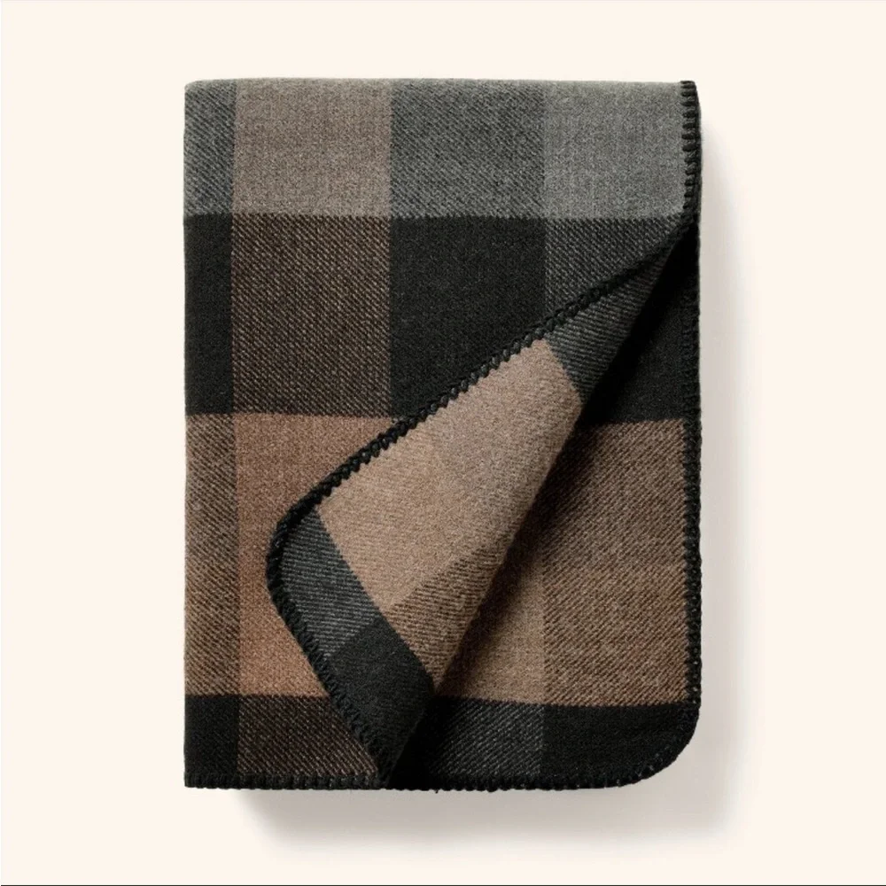 NWT Woolrich x Target Patchwork Plaid Blanket